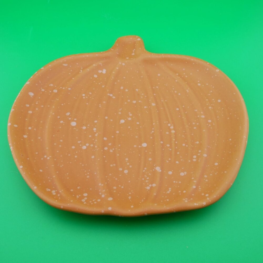 Ankyo Development Harvest Thanksgiving Set Of 5 Pumpkin Nuts Candy 7" Plates - Picture 2 of 12